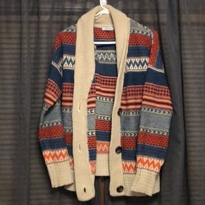 Thick Patterned Cardigan Sweater